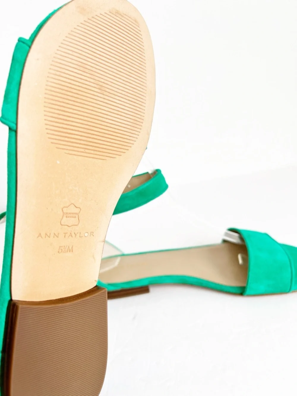 SZ 5.5 Ann Taylor Mint Green Suede Ankle-Strap Flat Sandals